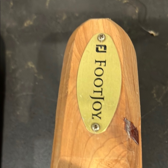 COPY - FootJoy Wooden Shoe Trees - Picture 2 of 5